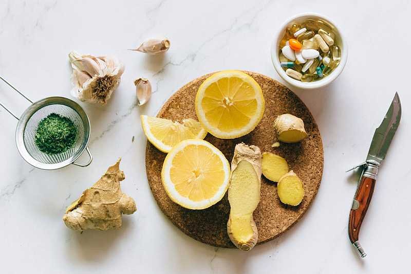 Ginger with lemon and garlic