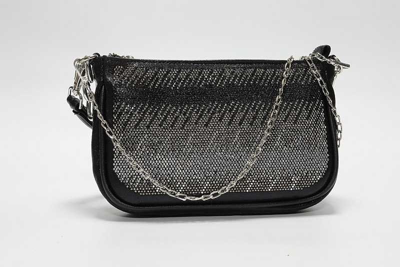 Purse with chain