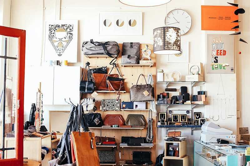 Purses store