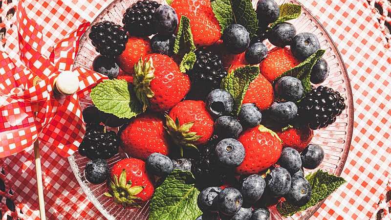 Berries Powerful Allies in Promoting Lung Health